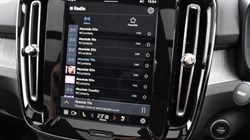 2025 (74) VOLVO XC40 2.0 B4P Ultra Dark 5dr Auto 5143307