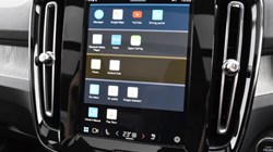 2025 (74) VOLVO XC40 2.0 B4P Ultra Dark 5dr Auto 5143306