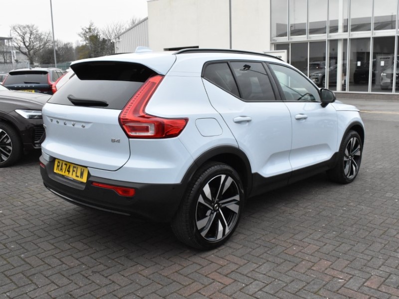 2025 (74) VOLVO XC40 2.0 B4P Ultra Dark 5dr Auto 5143261
