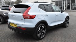 2025 (74) VOLVO XC40 2.0 B4P Ultra Dark 5dr Auto 5143261