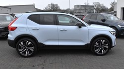 2025 (74) VOLVO XC40 2.0 B4P Ultra Dark 5dr Auto 5143262