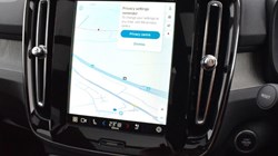 2025 (74) VOLVO XC40 2.0 B4P Ultra Dark 5dr Auto 5143304