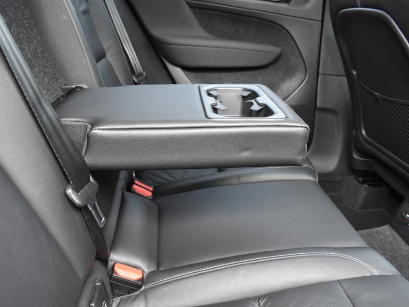 2022 (72) VOLVO XC40 1.5 T5 Recharge PHEV Ultimate Dark 5dr Auto 5146028