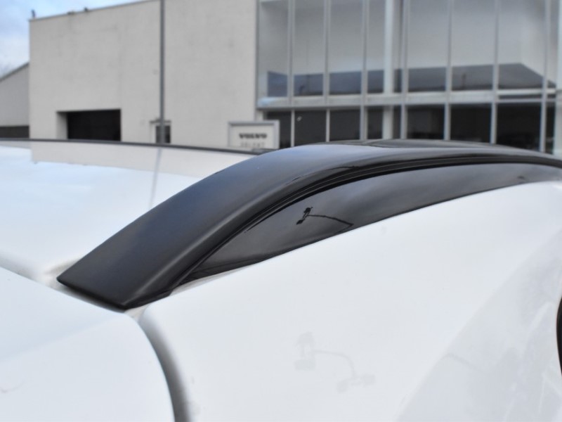 2022 (72) VOLVO XC40 1.5 T5 Recharge PHEV Ultimate Dark 5dr Auto 5146052