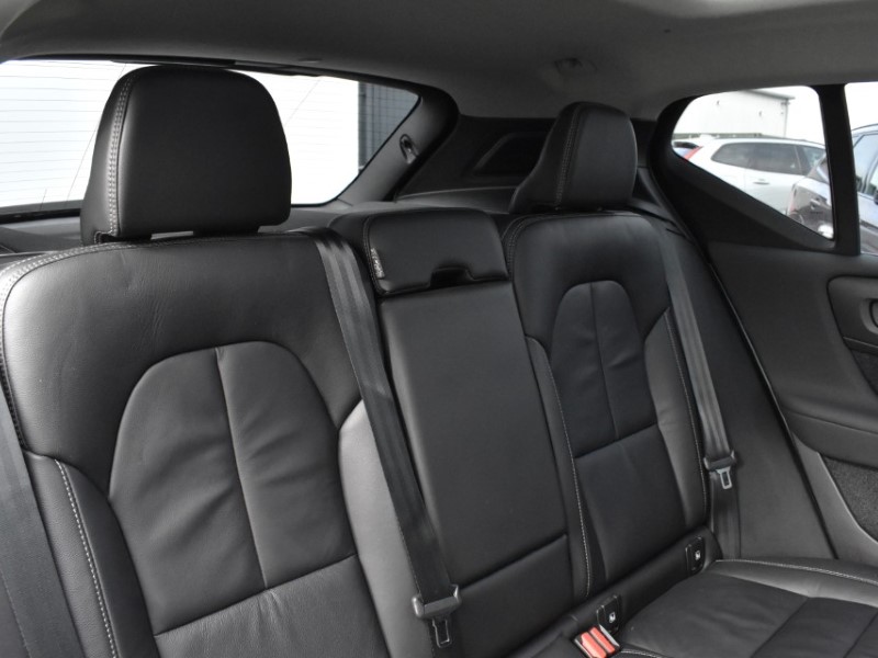 2022 (72) VOLVO XC40 1.5 T5 Recharge PHEV Ultimate Dark 5dr Auto 5146027