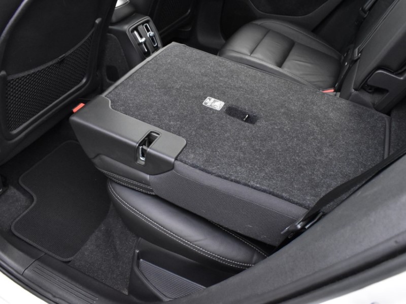 2022 (72) VOLVO XC40 1.5 T5 Recharge PHEV Ultimate Dark 5dr Auto 5146037