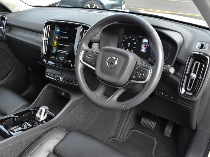 2022 (72) VOLVO XC40 1.5 T5 Recharge PHEV Ultimate Dark 5dr Auto 5146024