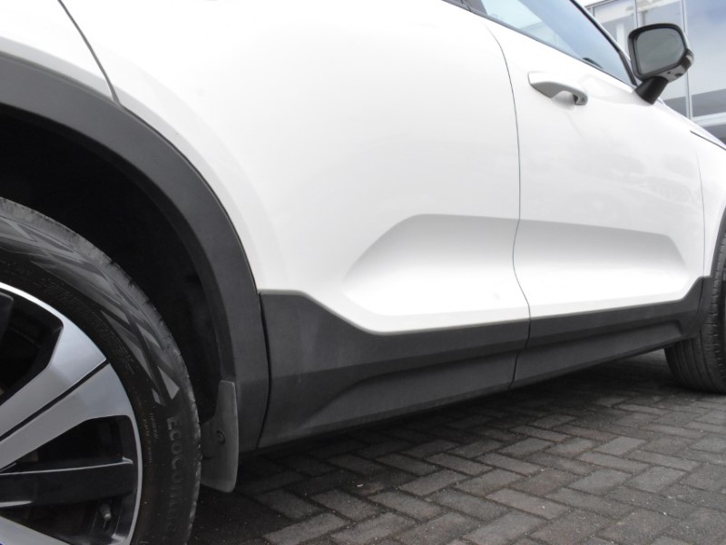 2022 (72) VOLVO XC40 1.5 T5 Recharge PHEV Ultimate Dark 5dr Auto 5146053