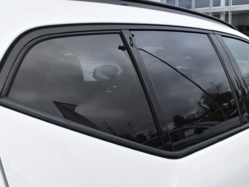 2022 (72) VOLVO XC40 1.5 T5 Recharge PHEV Ultimate Dark 5dr Auto 5146051