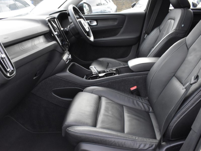 2022 (72) VOLVO XC40 1.5 T5 Recharge PHEV Ultimate Dark 5dr Auto 5146031