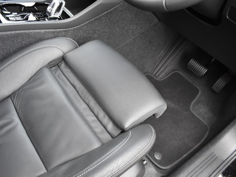 2024 (73) VOLVO XC40 2.0 B4P Ultimate Dark 5dr Auto 5140245