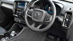2024 (73) VOLVO XC40 2.0 B4P Ultimate Dark 5dr Auto 5140246