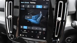 2024 (73) VOLVO XC40 2.0 B4P Ultimate Dark 5dr Auto 5140234