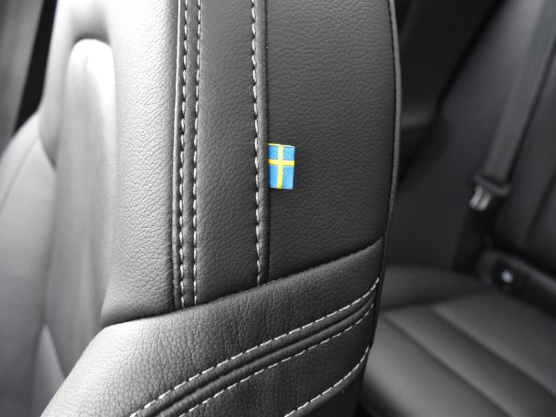 2024 (73) VOLVO XC40 2.0 B4P Ultimate Dark 5dr Auto 5140363