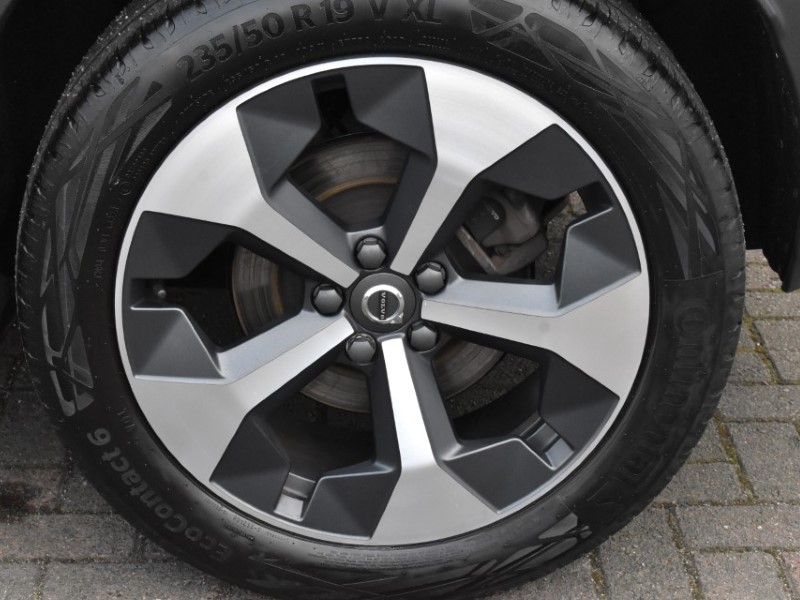 2024 (73) VOLVO XC40 2.0 B4P Ultimate Dark 5dr Auto 5140370