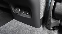 2024 (73) VOLVO XC40 2.0 B4P Ultimate Dark 5dr Auto 5140356