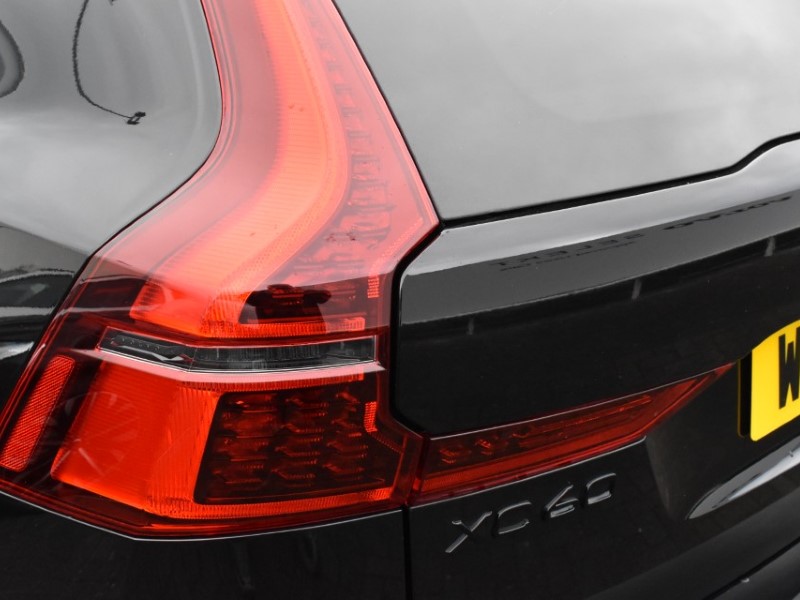 2025 (75) VOLVO XC60 2.0 B5P Plus Black Edition 5dr AWD Geartronic 5153051