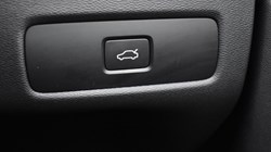 2025 (75) VOLVO XC60 2.0 B5P Plus Black Edition 5dr AWD Geartronic 5153011