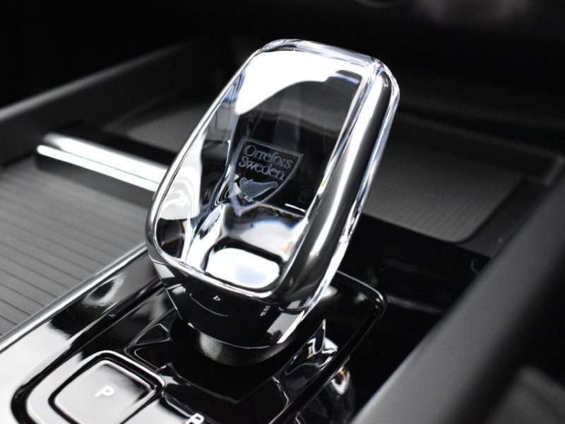 2025 (75) VOLVO XC60 2.0 B5P Plus Black Edition 5dr AWD Geartronic 5153016