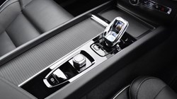 2025 (75) VOLVO XC60 2.0 B5P Plus Black Edition 5dr AWD Geartronic 5153025