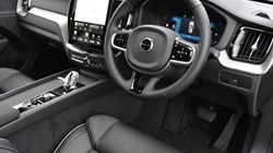 2025 (75) VOLVO XC60 2.0 B5P Plus Black Edition 5dr AWD Geartronic 5153031