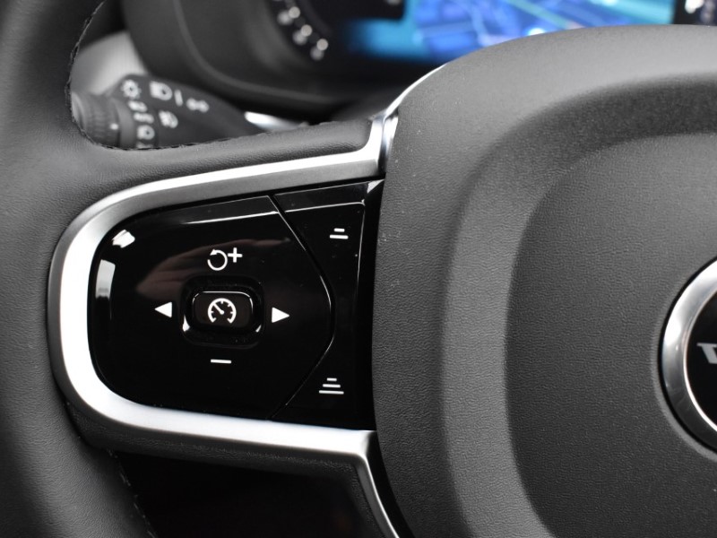 2025 (75) VOLVO XC60 2.0 B5P Plus Black Edition 5dr AWD Geartronic 5153012