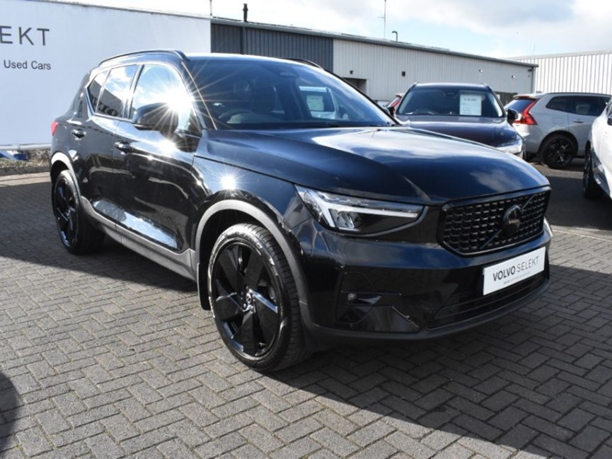 2025 (25) VOLVO XC40 2.0 B3P Plus Black Edition 5dr Auto