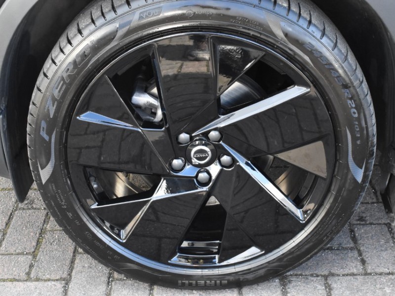 2025 (25) VOLVO XC40 2.0 B3P Plus Black Edition 5dr Auto 5148230