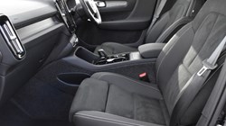 2025 (25) VOLVO XC40 2.0 B3P Plus Black Edition 5dr Auto 5148224