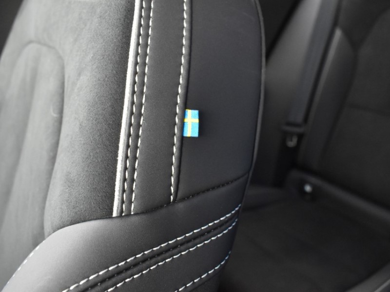 2025 (25) VOLVO XC40 2.0 B3P Plus Black Edition 5dr Auto 5148227