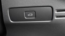 2025 (25) VOLVO XC40 2.0 B3P Plus Black Edition 5dr Auto 5148157