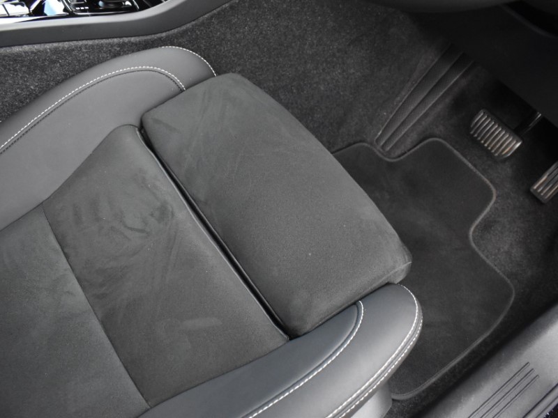 2025 (25) VOLVO XC40 2.0 B3P Plus Black Edition 5dr Auto 5148161