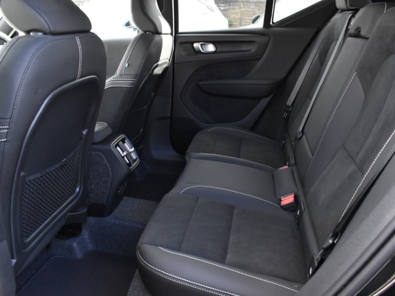 2025 (25) VOLVO XC40 2.0 B3P Plus Black Edition 5dr Auto 5148229