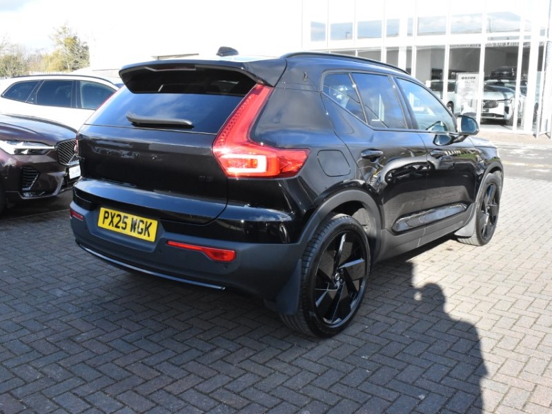 2025 (25) VOLVO XC40 2.0 B3P Plus Black Edition 5dr Auto 5148102