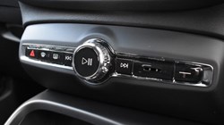 2025 (25) VOLVO XC40 2.0 B3P Plus Black Edition 5dr Auto 5148152