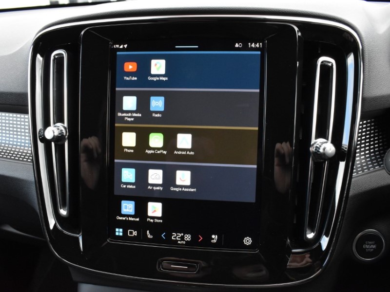 2025 (25) VOLVO XC40 2.0 B3P Plus Black Edition 5dr Auto 5148146