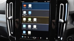 2025 (25) VOLVO XC40 2.0 B3P Plus Black Edition 5dr Auto 5148146