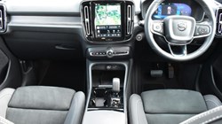 2024 (24) VOLVO XC40 2.0 B3P Plus Dark 5dr Auto 5197232