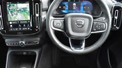 2024 (24) VOLVO XC40 2.0 B3P Plus Dark 5dr Auto 5197231