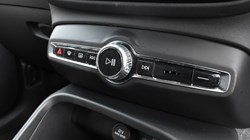 2024 (24) VOLVO XC40 2.0 B3P Plus Dark 5dr Auto 5197207