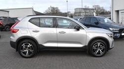 2024 (24) VOLVO XC40 2.0 B3P Plus Dark 5dr Auto 5197154