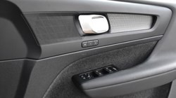 2024 (24) VOLVO XC40 2.0 B3P Plus Dark 5dr Auto 5197208