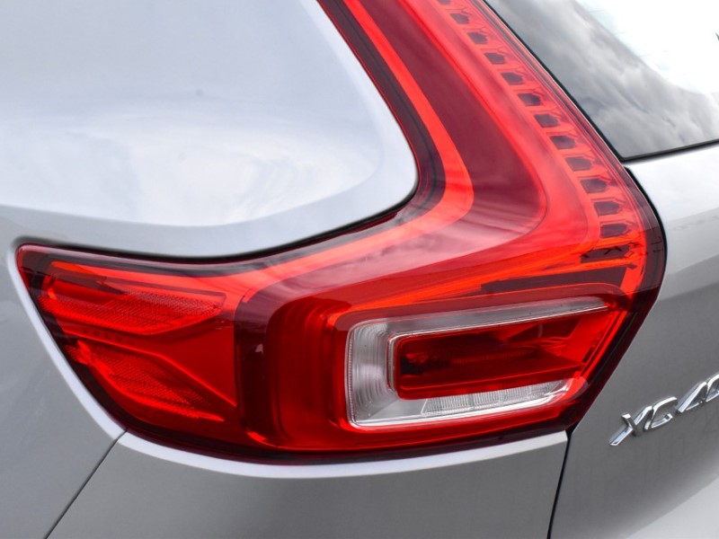2024 (24) VOLVO XC40 2.0 B3P Plus Dark 5dr Auto 5197245