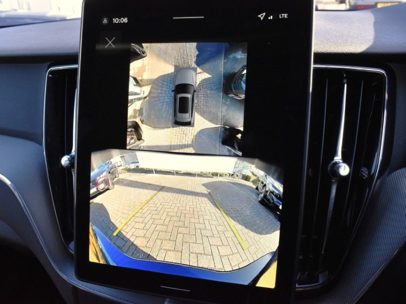 2025 (75) VOLVO XC60 2.0 B5P Plus Black Edition 5dr AWD Geartronic 5128553