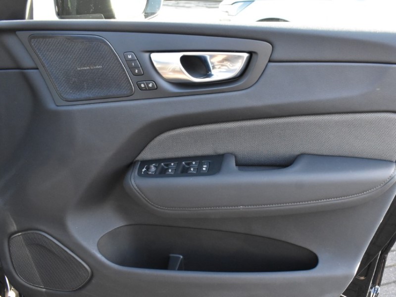 2025 (75) VOLVO XC60 2.0 B5P Plus Black Edition 5dr AWD Geartronic 5128561