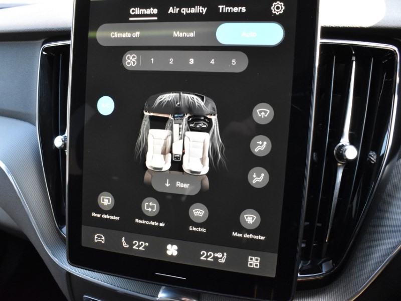 2025 (75) VOLVO XC60 2.0 B5P Plus Black Edition 5dr AWD Geartronic 5128549