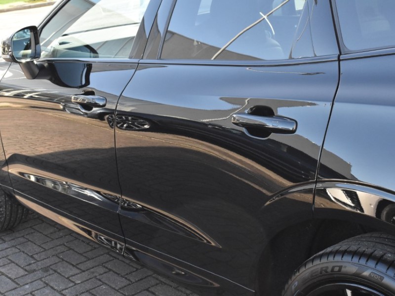 2025 (75) VOLVO XC60 2.0 B5P Plus Black Edition 5dr AWD Geartronic 5128583