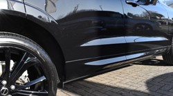 2025 (75) VOLVO XC60 2.0 B5P Plus Black Edition 5dr AWD Geartronic 5128589