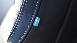 2025 (75) VOLVO XC60 2.0 B5P Plus Black Edition 5dr AWD Geartronic 5128572