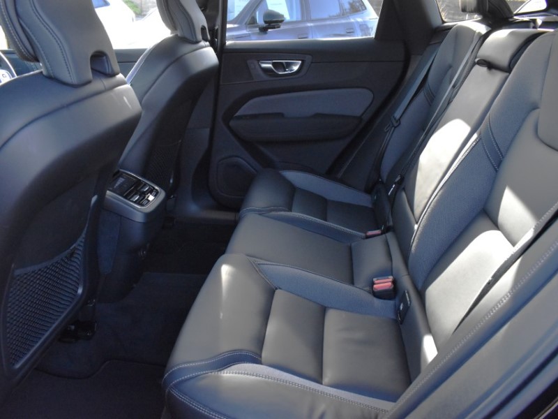 2025 (75) VOLVO XC60 2.0 B5P Plus Black Edition 5dr AWD Geartronic 5128575